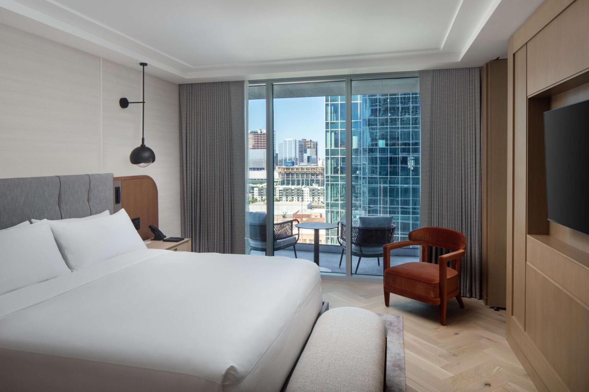 Conrad Hotel 5*